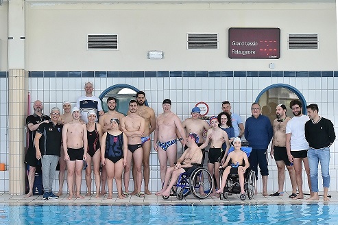 Le CHA et le PAN se réunissent pour une séance de Water-polo
